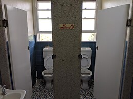 Young Budget Accommodation - Hostel