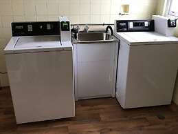 Young Budget Accommodation - Hostel