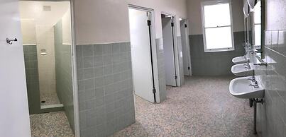Young Budget Accommodation - Hostel