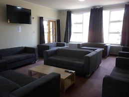 Young Budget Accommodation - Hostel