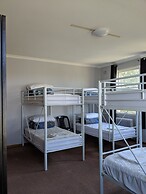 Young Budget Accommodation - Hostel