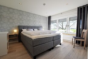 Tranquil Group Retreat in Nature