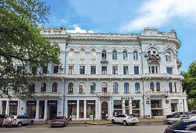 Royal Apartments Grecheskaya 25