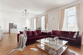 Royal Apartments Grecheskaya 25