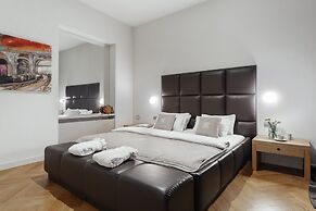 Royal Apartments Grecheskaya 25