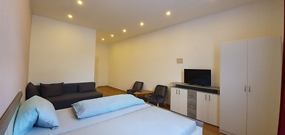 Trang Hotel
