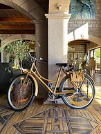 Simurg Inn