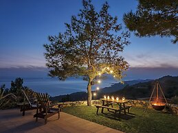 Simurg Inn