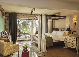 Simurg Inn