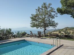 Simurg Inn