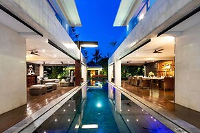 Beautiful Villa With Private Pool, Bali Villa 2001