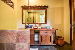 Bali Villa Near the Beach, 2041