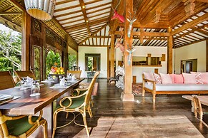 Bali Villa Near the Beach, 2041