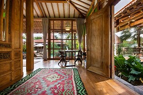 Bali Villa Near the Beach, 2041