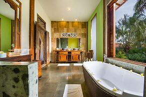 Bali Villa Near the Beach, 2041