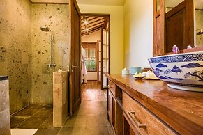Bali Villa Near the Beach, 2041