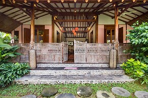 Bali Villa Near the Beach, 2041