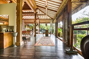 Bali Villa Near the Beach, 2041