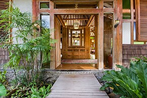Bali Villa Near the Beach, 2041