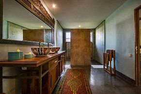 Bali Villa Near the Beach, 2041