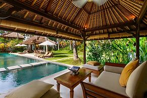 Bali Villa Near the Beach, 2015