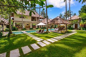 Bali Villa Near the Beach, 2015
