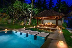 Bali Villa Near the Beach, 2015