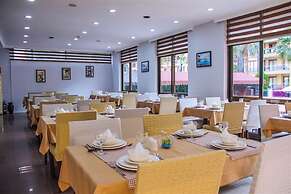 Yaman Life Hotel