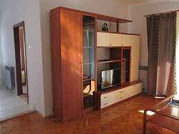 Lemon Tree Apartments