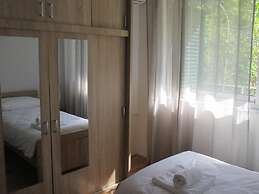 Lemon Tree Apartments