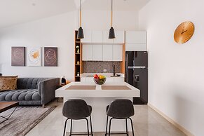 C A L Suites