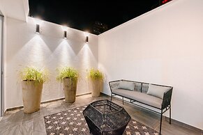C A L Suites
