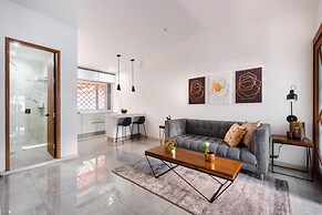 C A L Suites