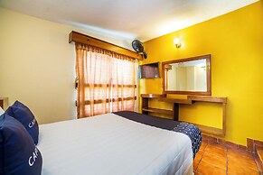Capital O Hotel Casa Blanca