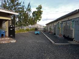 Acacia Hotel