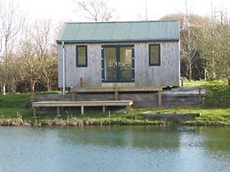 Lynstone Lakes