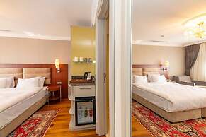 Blue Gilroy Hotel