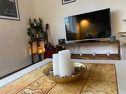 17G Regent Place
