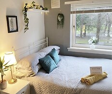 17G Regent Place