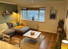 17G Regent Place