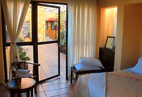 Hotel Allende