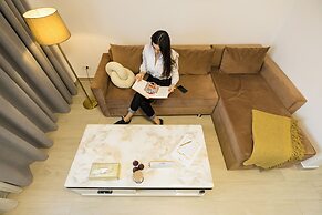 Le Blanc Aparthotel
