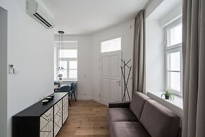 easy-flat Belvedere - Central Apartments with AC
