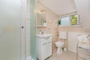 Rooms on Konalu