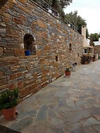 Villa Maniati Studios
