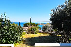 Areos Galaxy Apartments With Beach View