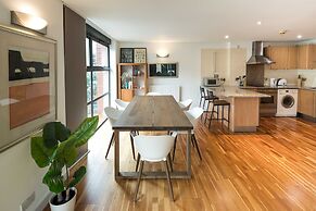Broadband 2BD City Flat Farringdon Expedia
