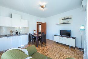 Angela Apartments