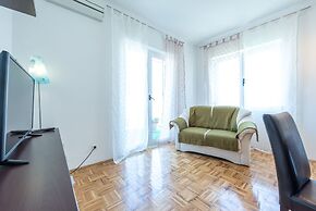 Angela Apartments