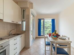 Bright Apartment 